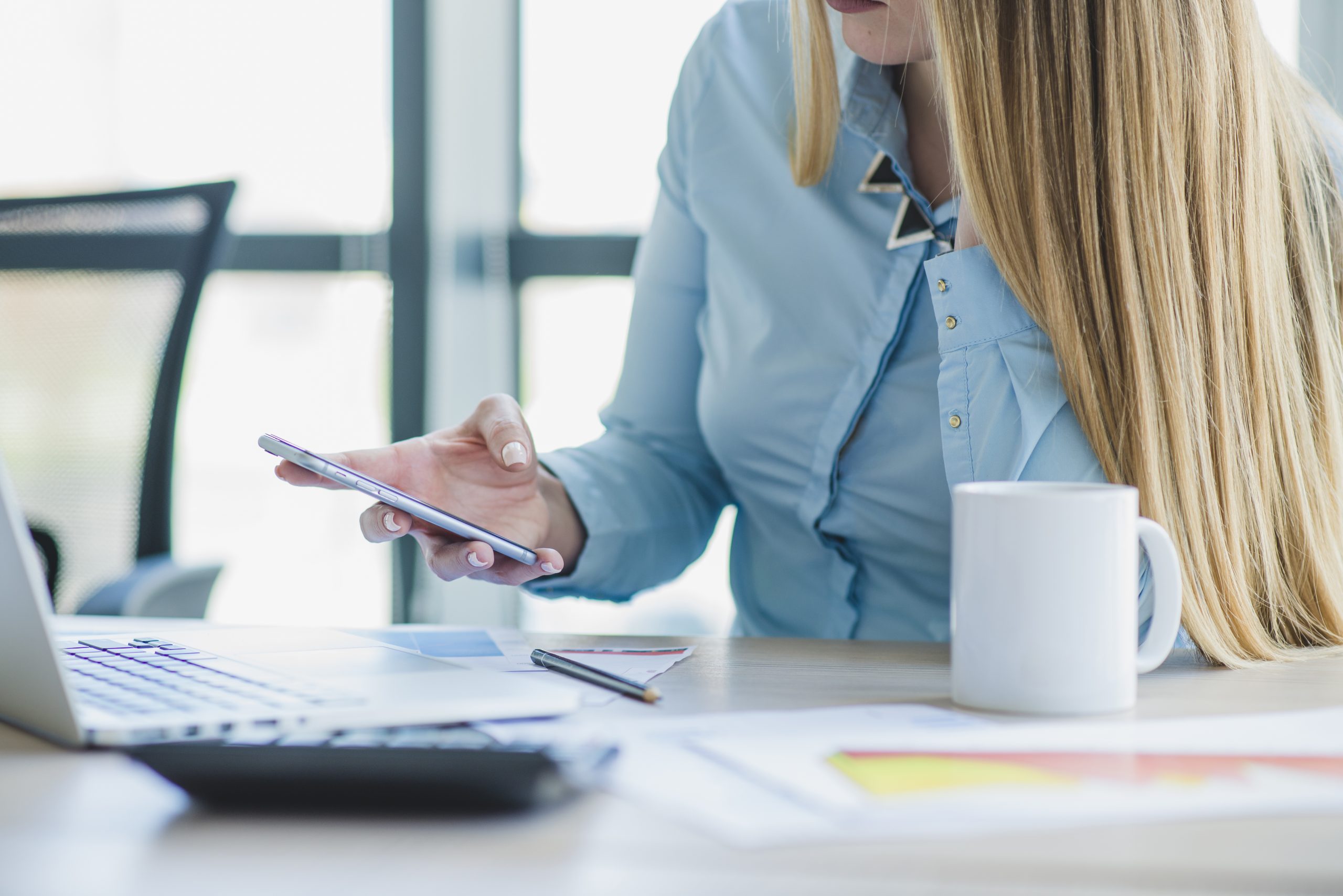 Rendición de cuentas Imagen de una mujer que realiza la rendición de cuentas